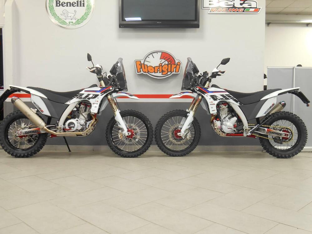 AJP PR7 650 Adventure (2021 - 24) (8)