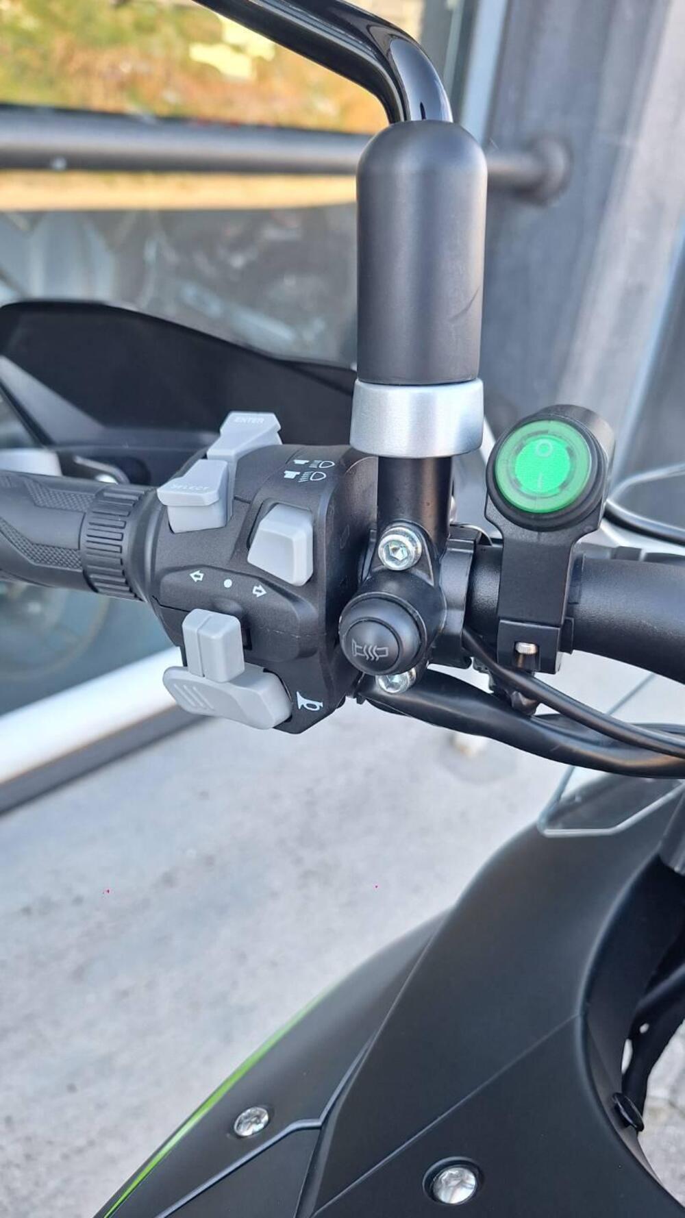 QJ Motor SRT 700 S (2025 - 26) (4)