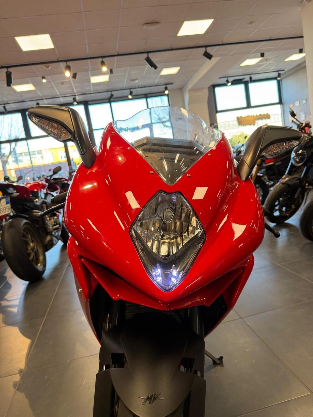 MV Agusta F3 800 Rosso (2021 - 23) (7)