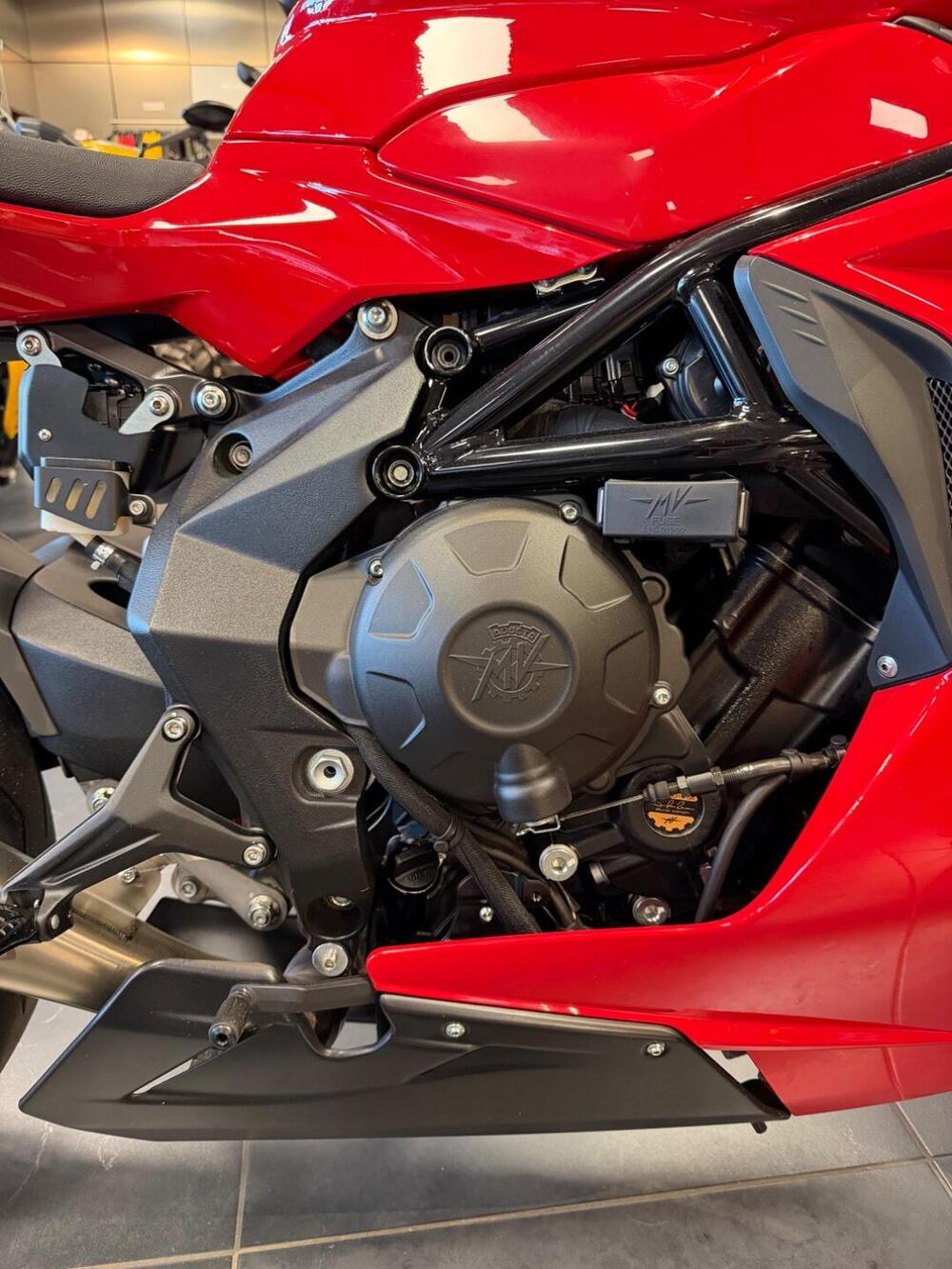 MV Agusta F3 800 Rosso (2021 - 23) (13)
