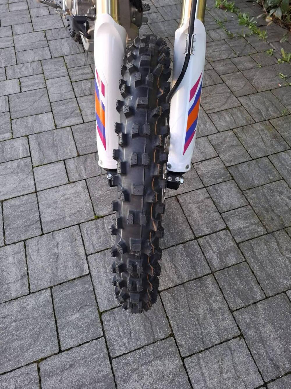 Yamaha YZ 450 F 50° Anniversario (2024) (6)