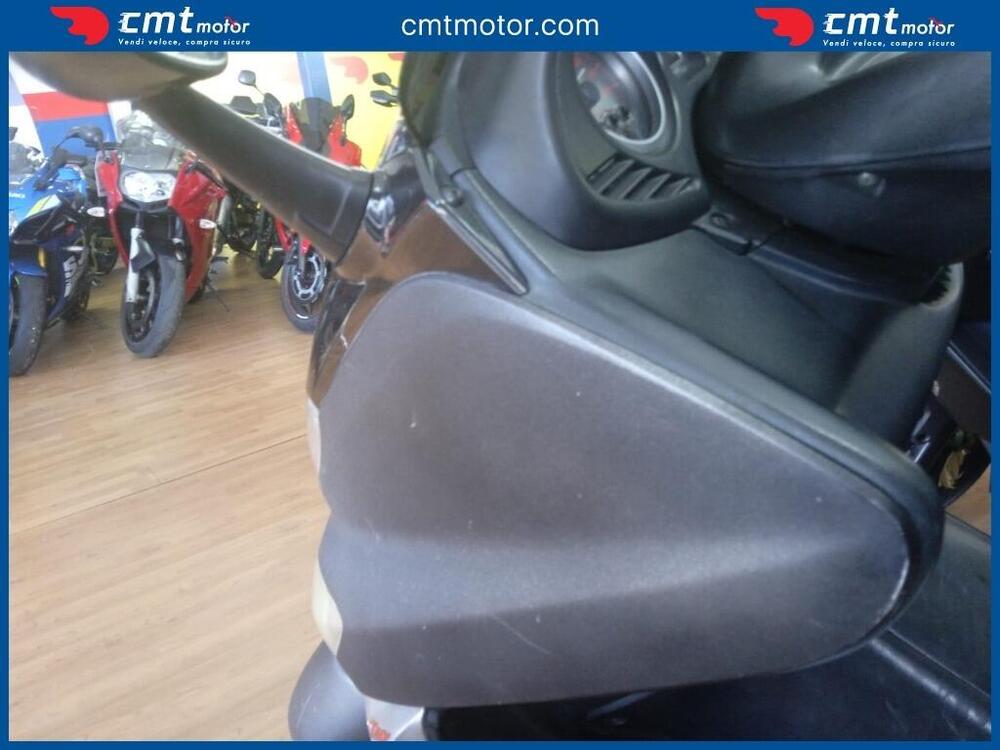 Yamaha T-Max 500 (2004 - 07) (8)