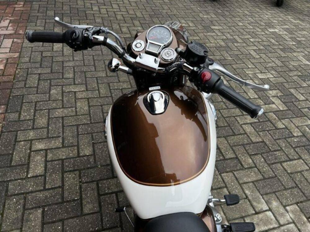 Royal Enfield Classic 350 (2021 - 26) (3)