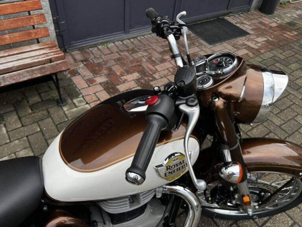 Royal Enfield Classic 350 (2021 - 26) (6)