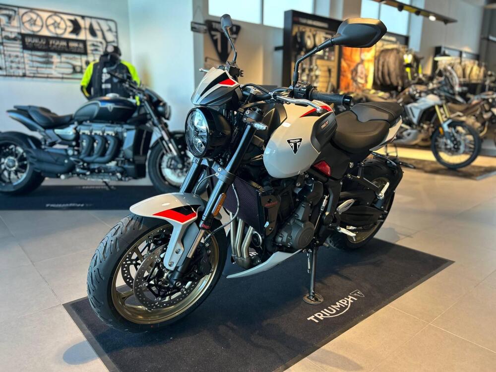 Triumph Trident 800 (2026) (4)