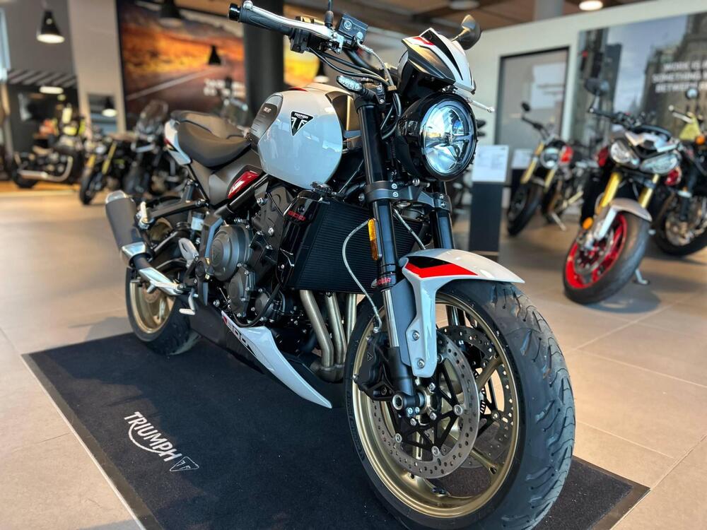 Triumph Trident 800 (2026) (8)