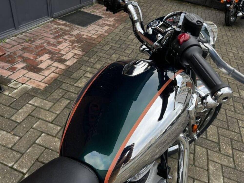 Royal Enfield Classic 350 (2021 - 26) (3)