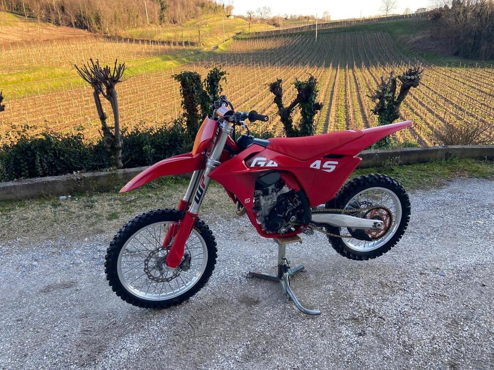 GASGAS MC 250 F (2024) (2)