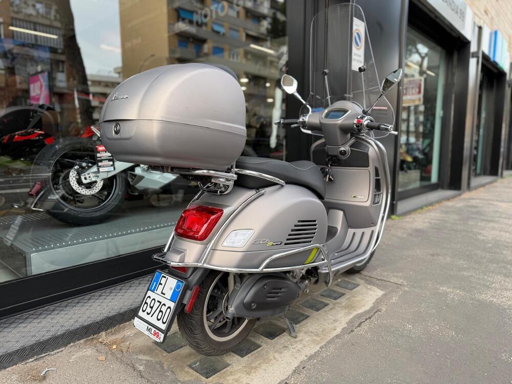 Vespa GTS 300 Super Tech (2023 - 24) (3)