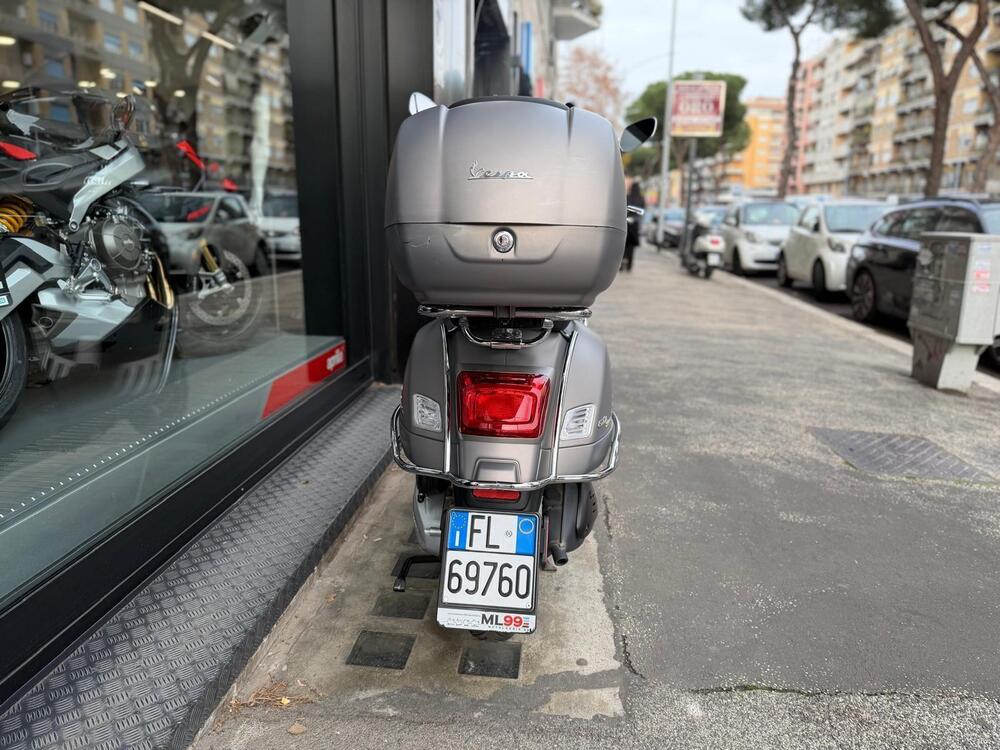 Vespa GTS 300 Super Tech (2023 - 24) (4)
