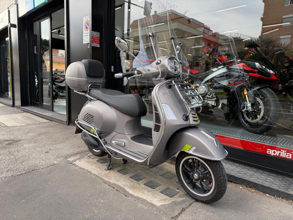 Vespa GTS 300 Super Tech (2023 - 24) (5)