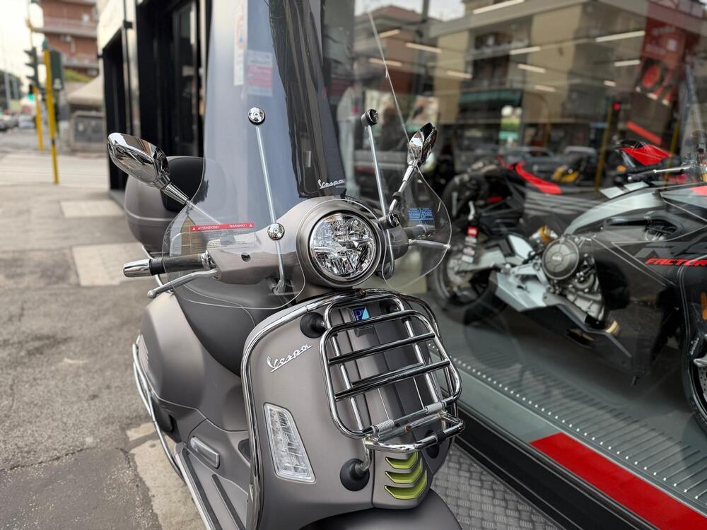 Vespa GTS 300 Super Tech (2023 - 24) (7)