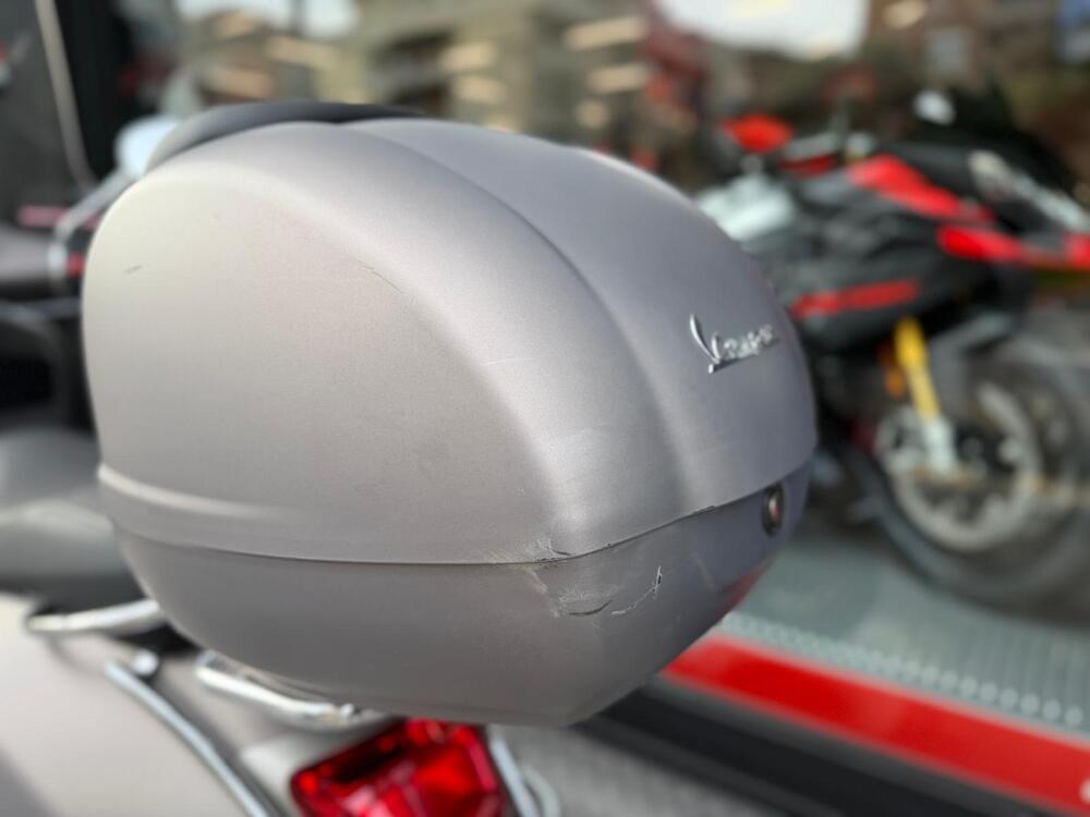Vespa GTS 300 Super Tech (2023 - 24) (12)