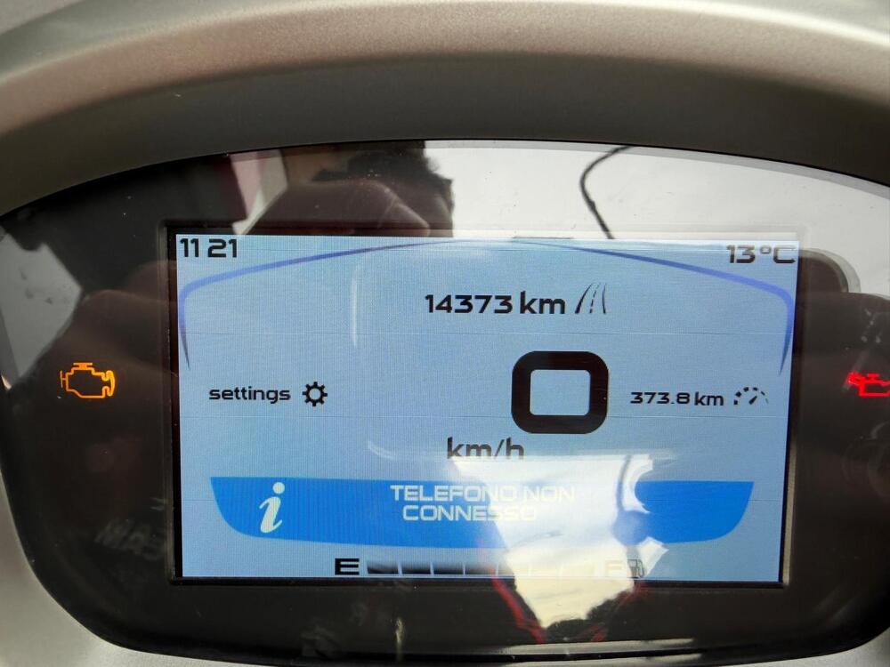 Vespa GTS 300 Super Tech (2023 - 24) (15)