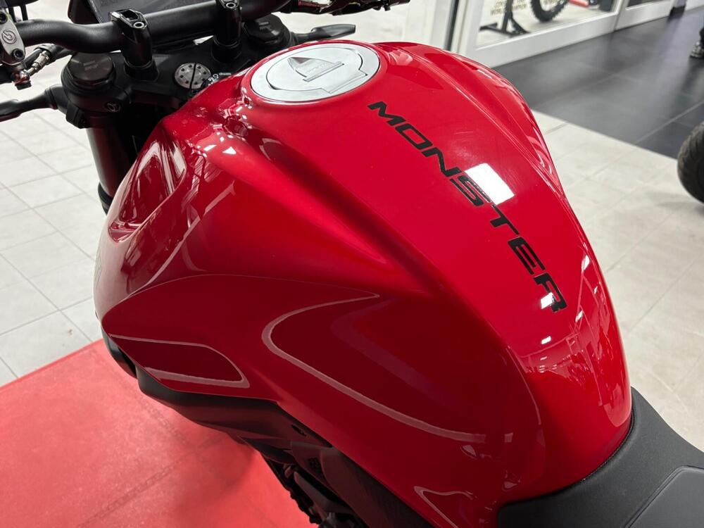 Ducati Monster 890 + (2026) (11)