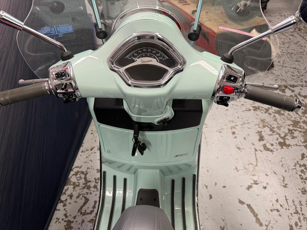 Vespa GTS 300 Super (2023 - 24) (11)