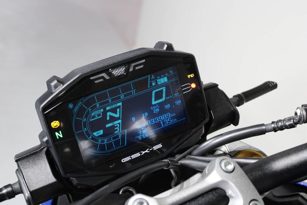 Suzuki GSX-S1000 (2021 - 25) (6)