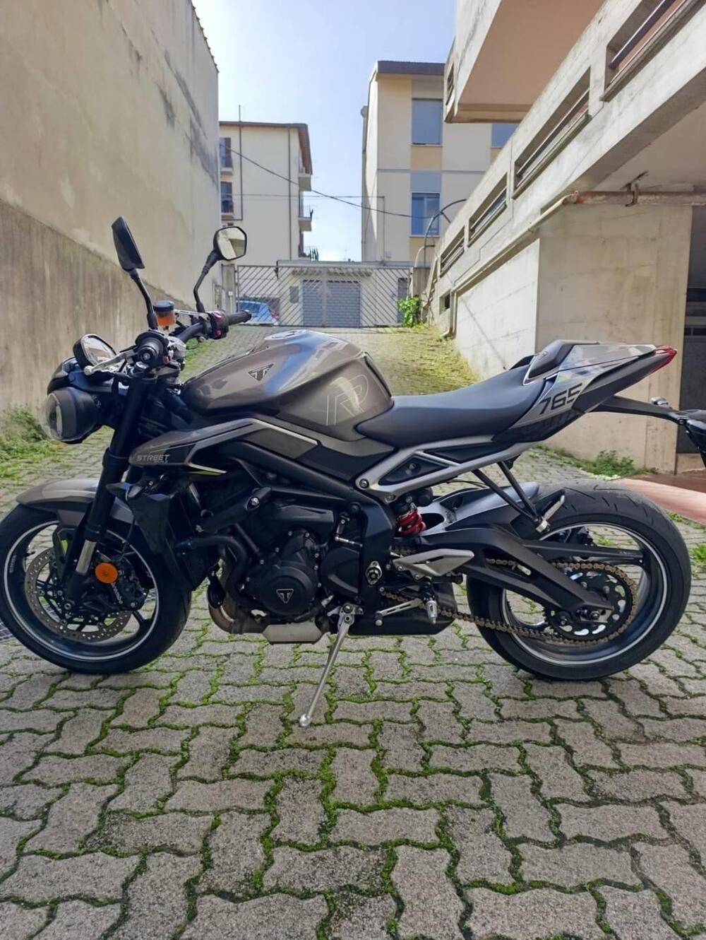 Triumph Street Triple 765 R (2023 - 26)