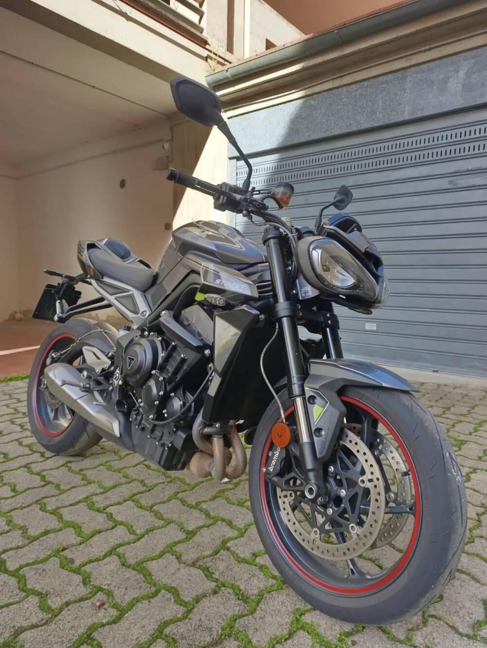 Triumph Street Triple 765 R (2023 - 26) (4)