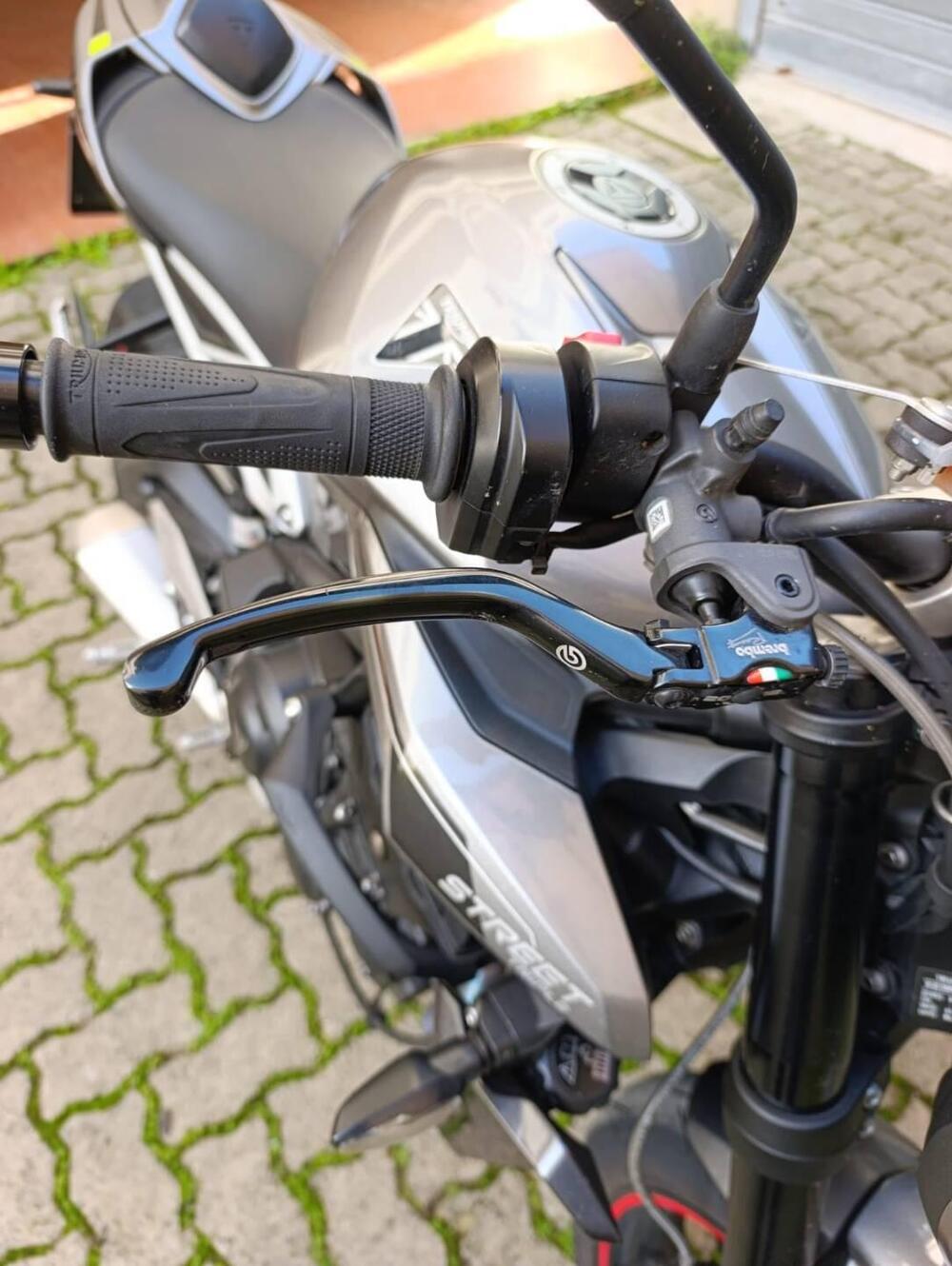 Triumph Street Triple 765 R (2023 - 26) (6)