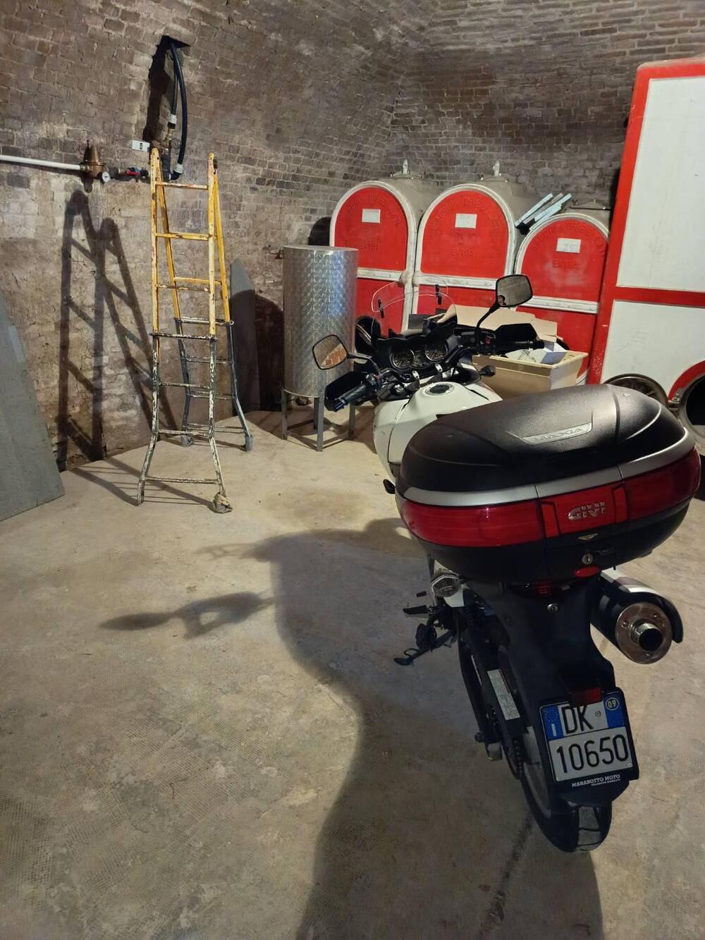 Suzuki V-Strom 650 (2008 - 11) (2)