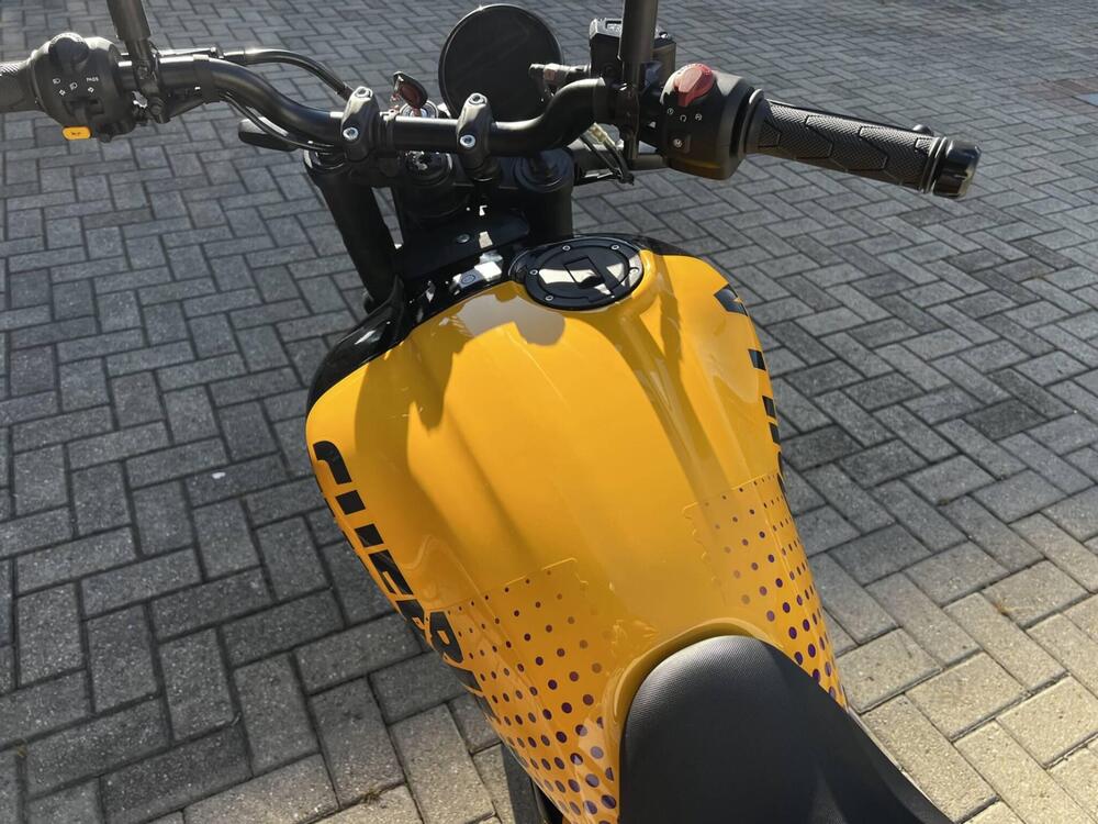 Royal Enfield Guerrilla 450 (2024 - 26) (2)