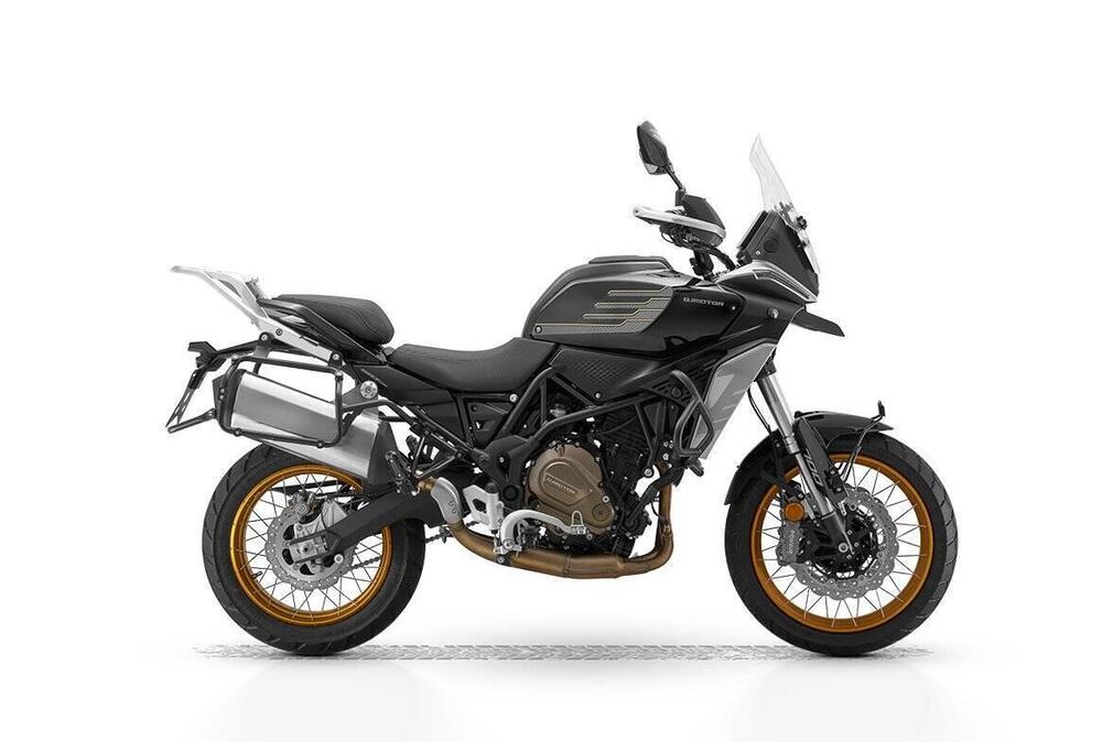 QJ Motor SRT 700 X (2024 - 25)