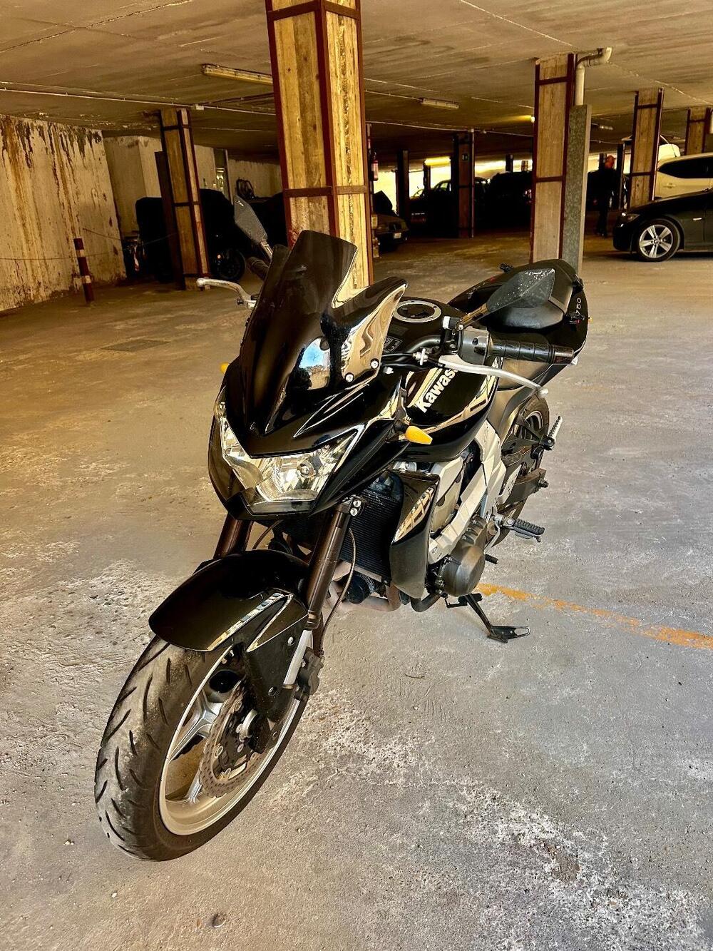 Kawasaki Z 750 (2007 - 14) (4)