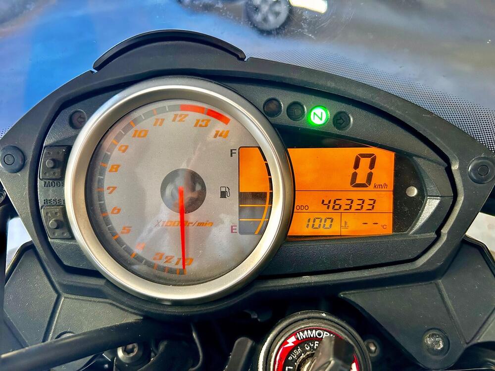 Kawasaki Z 750 (2007 - 14) (6)