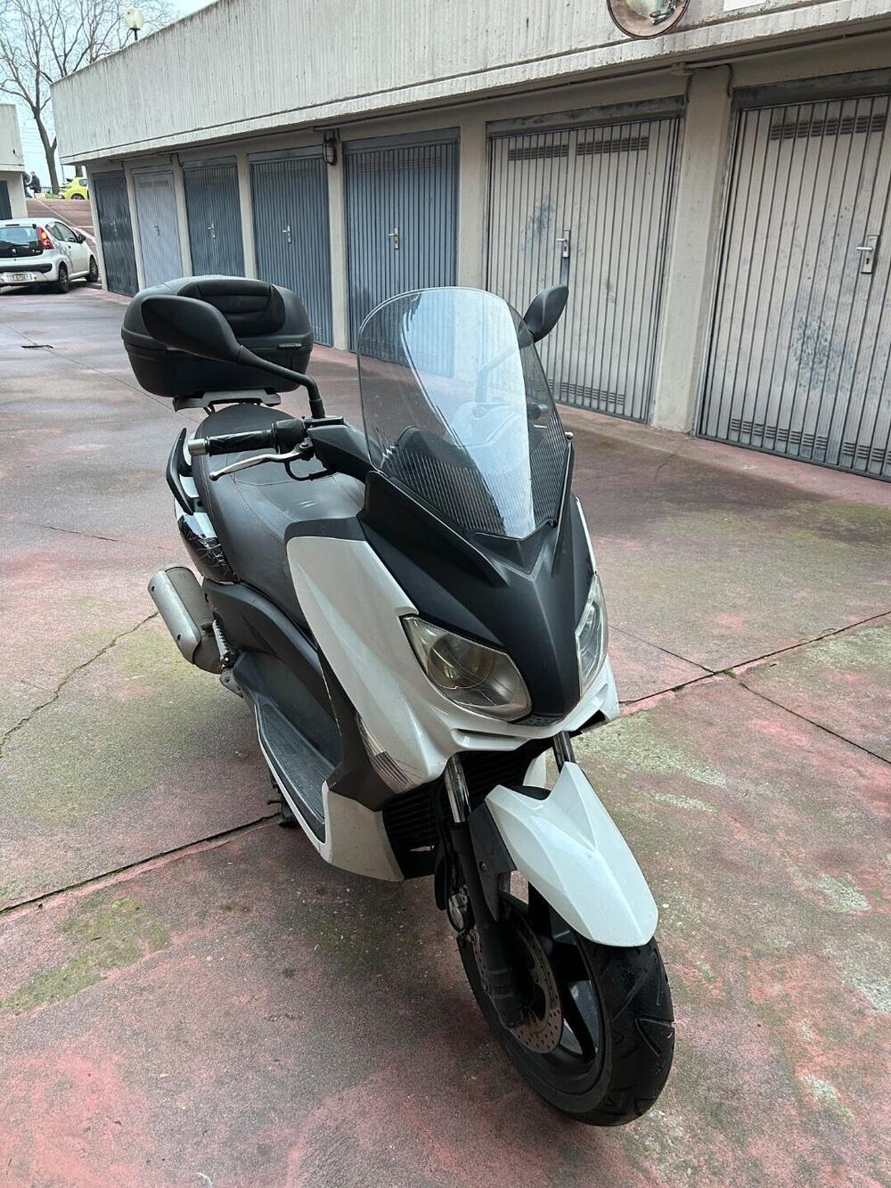 Yamaha X-Max 250 (2010 - 13) (2)