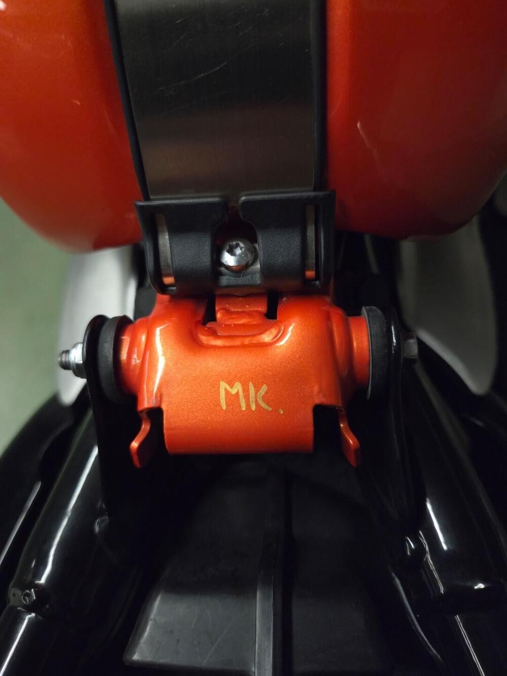 Triumph Scrambler 1200 XE Gold Line Edition (2021 - 22) (10)