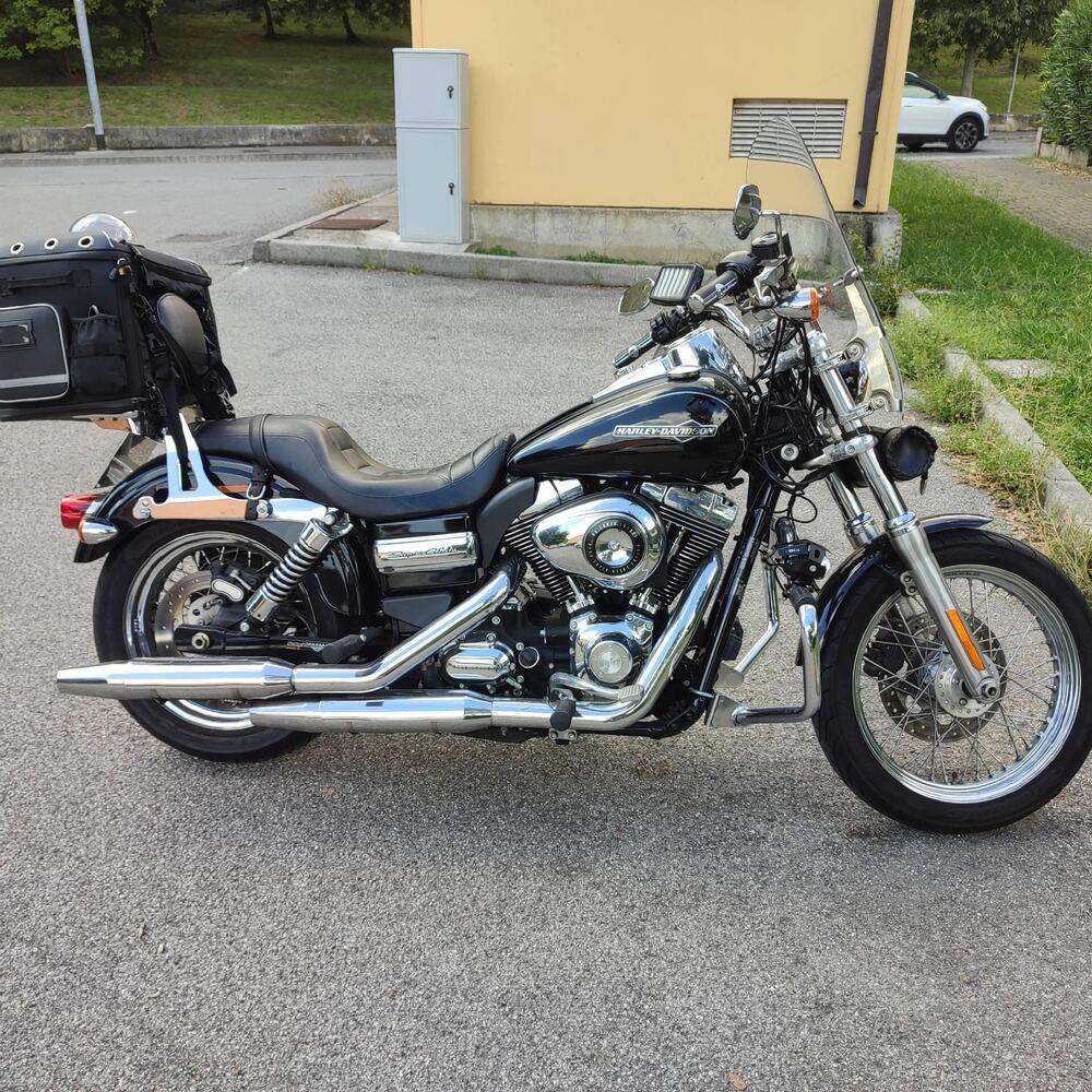 Harley-Davidson 1690 Super Glide Custom (2014) - FXDC (4)