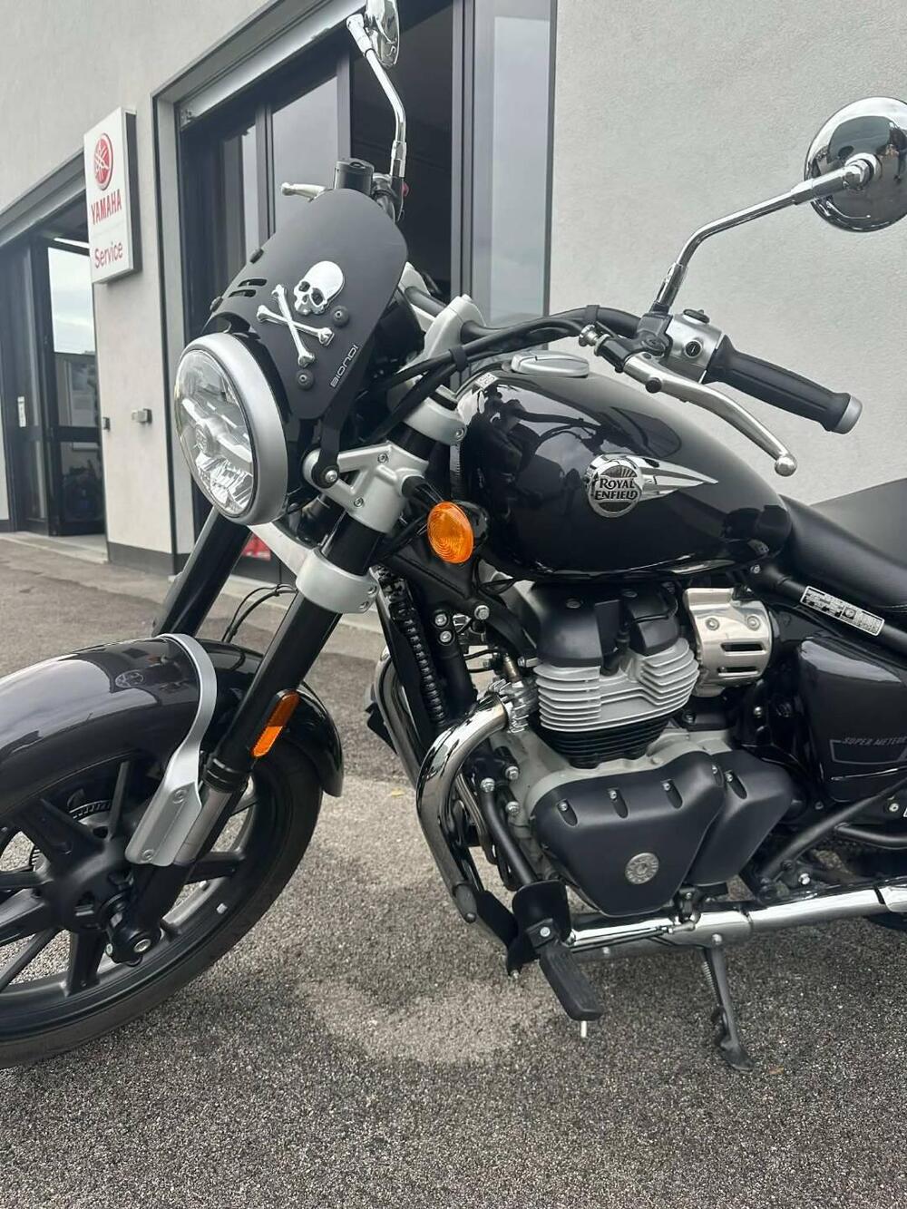 Royal Enfield Super Meteor 650 (2023 - 26) (3)