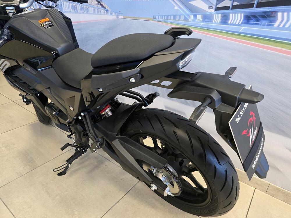 Cyclone Battlo 5S (2025 - 26) (7)