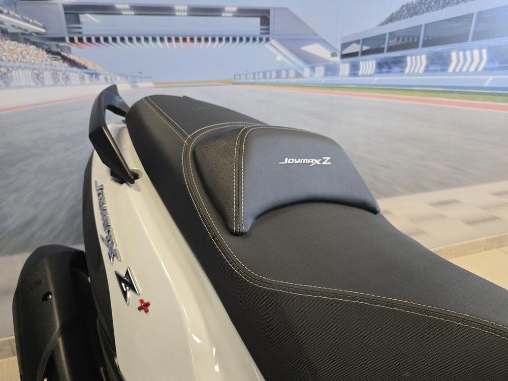 Sym Joymax 300 Z+ (2021 - 24) (15)