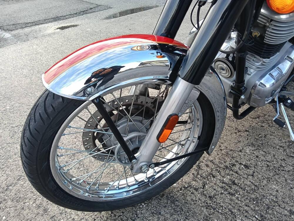 Royal Enfield Classic 350 (2021 - 26) (4)