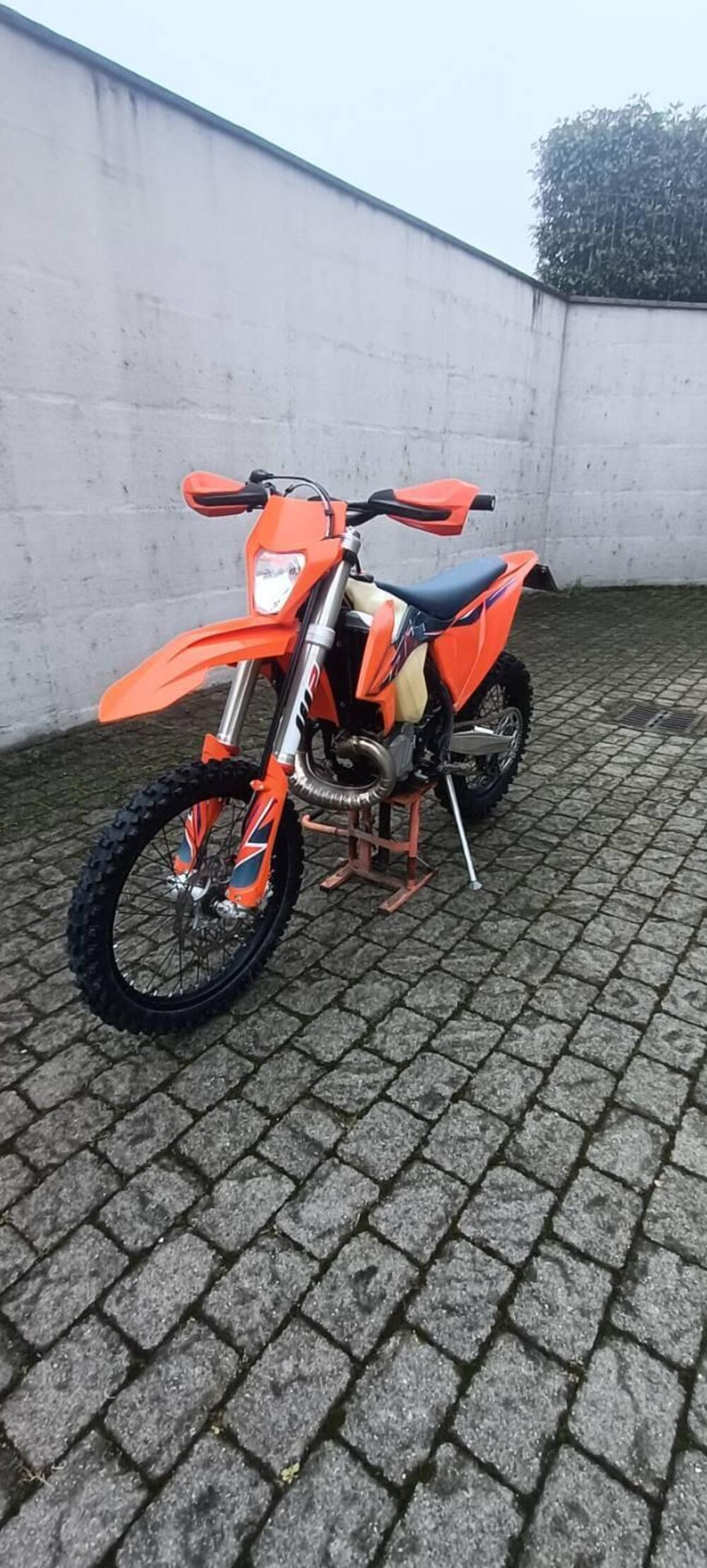 KTM 250 EXC TPI (2022) (11)