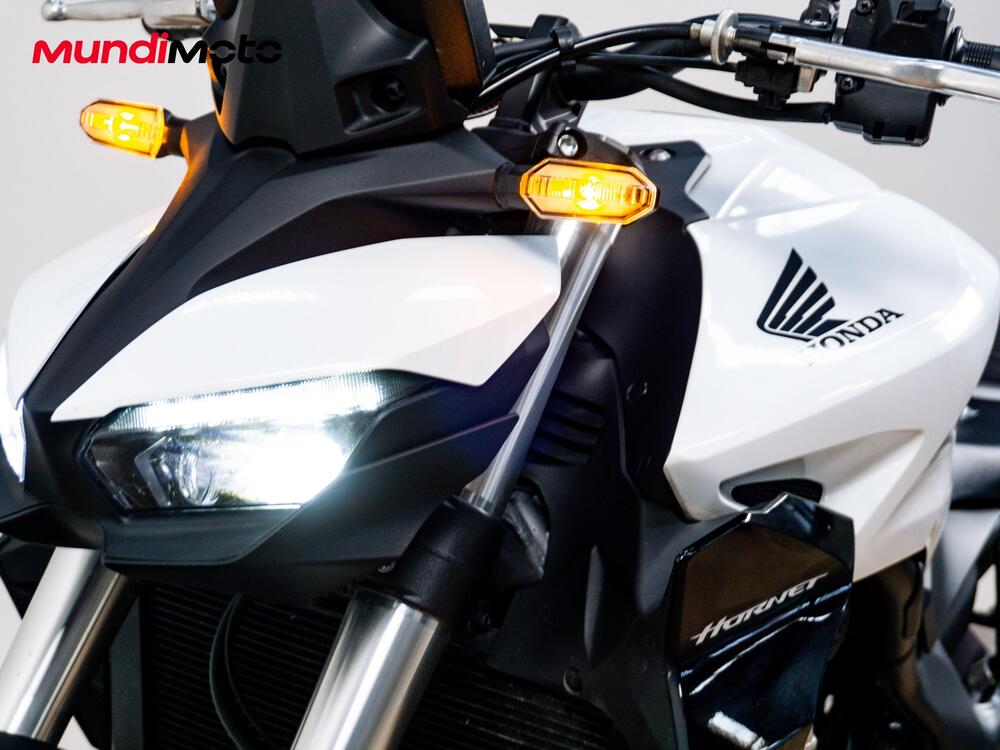 Honda CB 1000 Hornet (2025 - 26) (13)