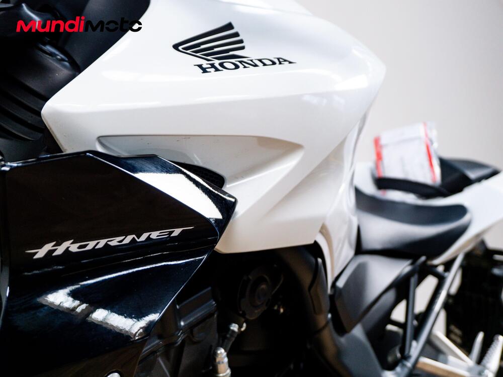 Honda CB 1000 Hornet (2025 - 26) (15)