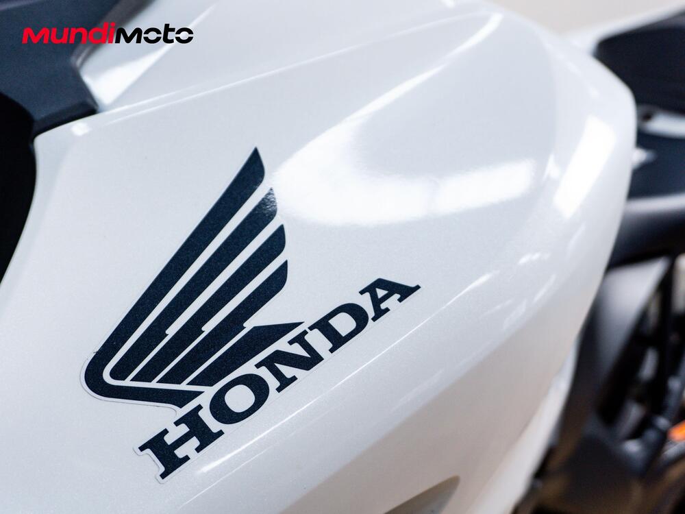 Honda CB 1000 Hornet (2025 - 26) (17)