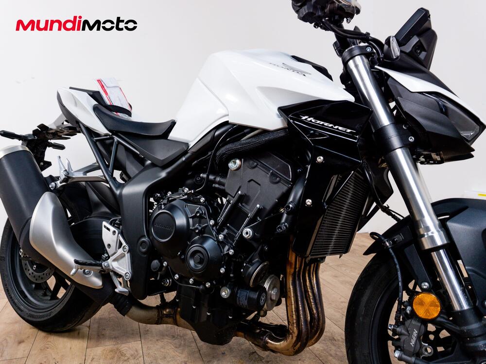 Honda CB 1000 Hornet (2025 - 26) (5)