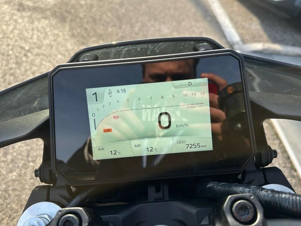 Yamaha MT-09 Y-AMT (2024 - 26) (11)