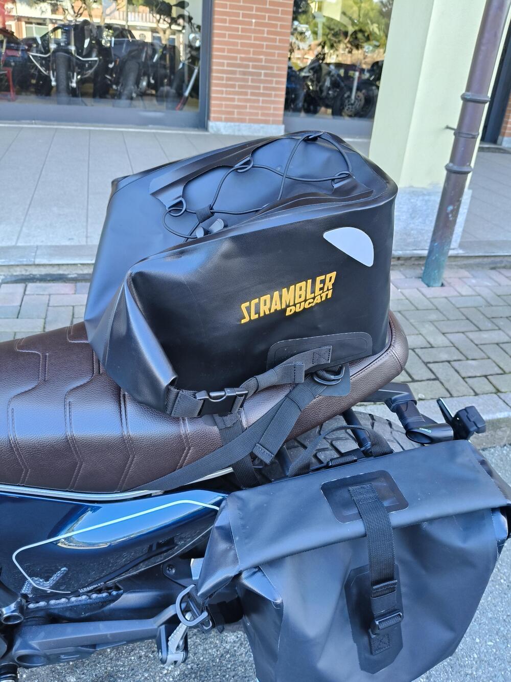 Ducati Scrambler 800 Nightshift (2023 - 24) (4)