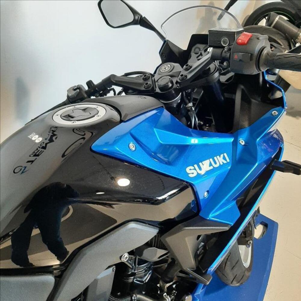 Suzuki GSX-8R (2024 - 26) (10)