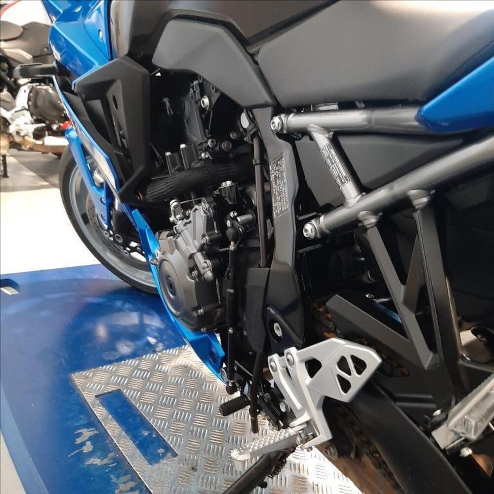 Suzuki GSX-8R (2024 - 26) (12)