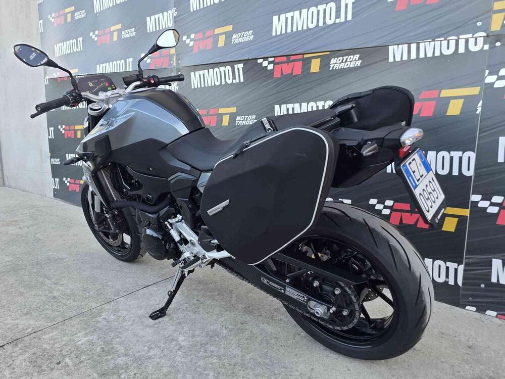 Bmw F 900 R (2021 - 24) (5)