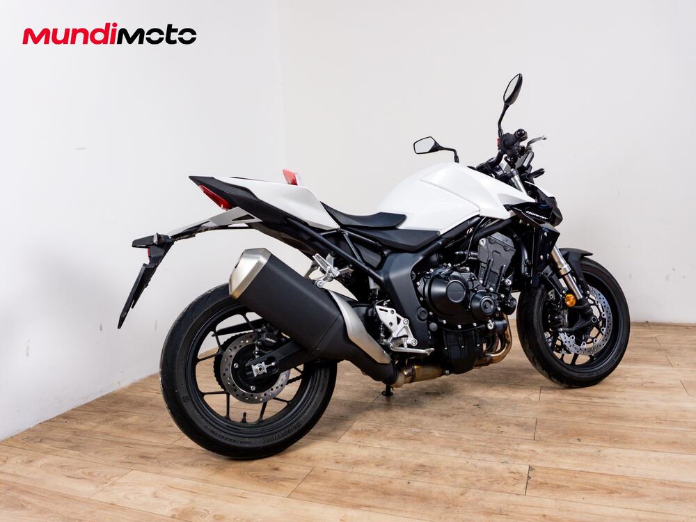 Honda CB 1000 Hornet (2025 - 26) (3)