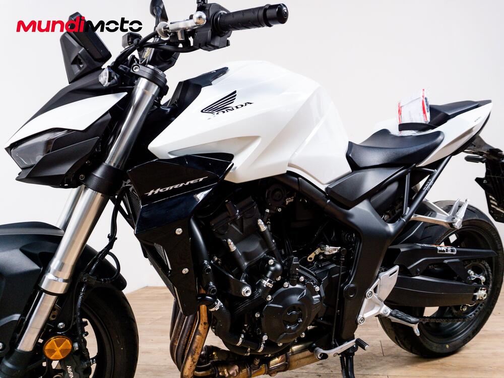 Honda CB 1000 Hornet (2025 - 26) (9)