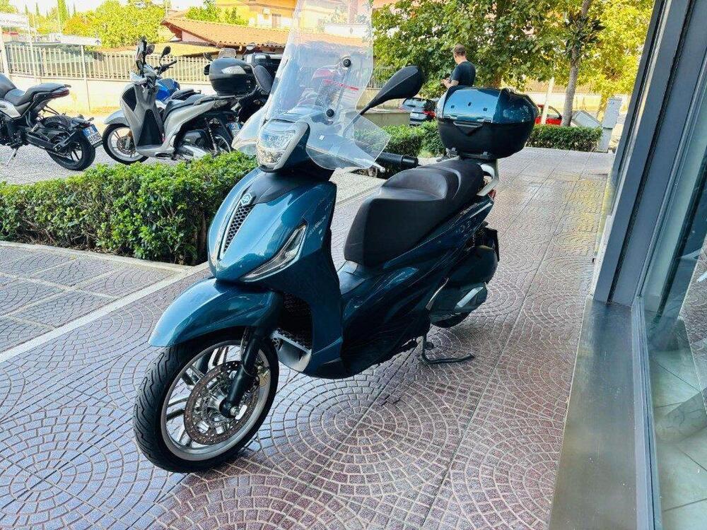 Piaggio Beverly 300 Hpe (2021) (12)