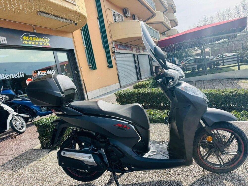 Honda SH 300 i ABS (2016 - 20) (9)